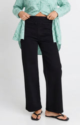 Straight Stretch Jean-Black
