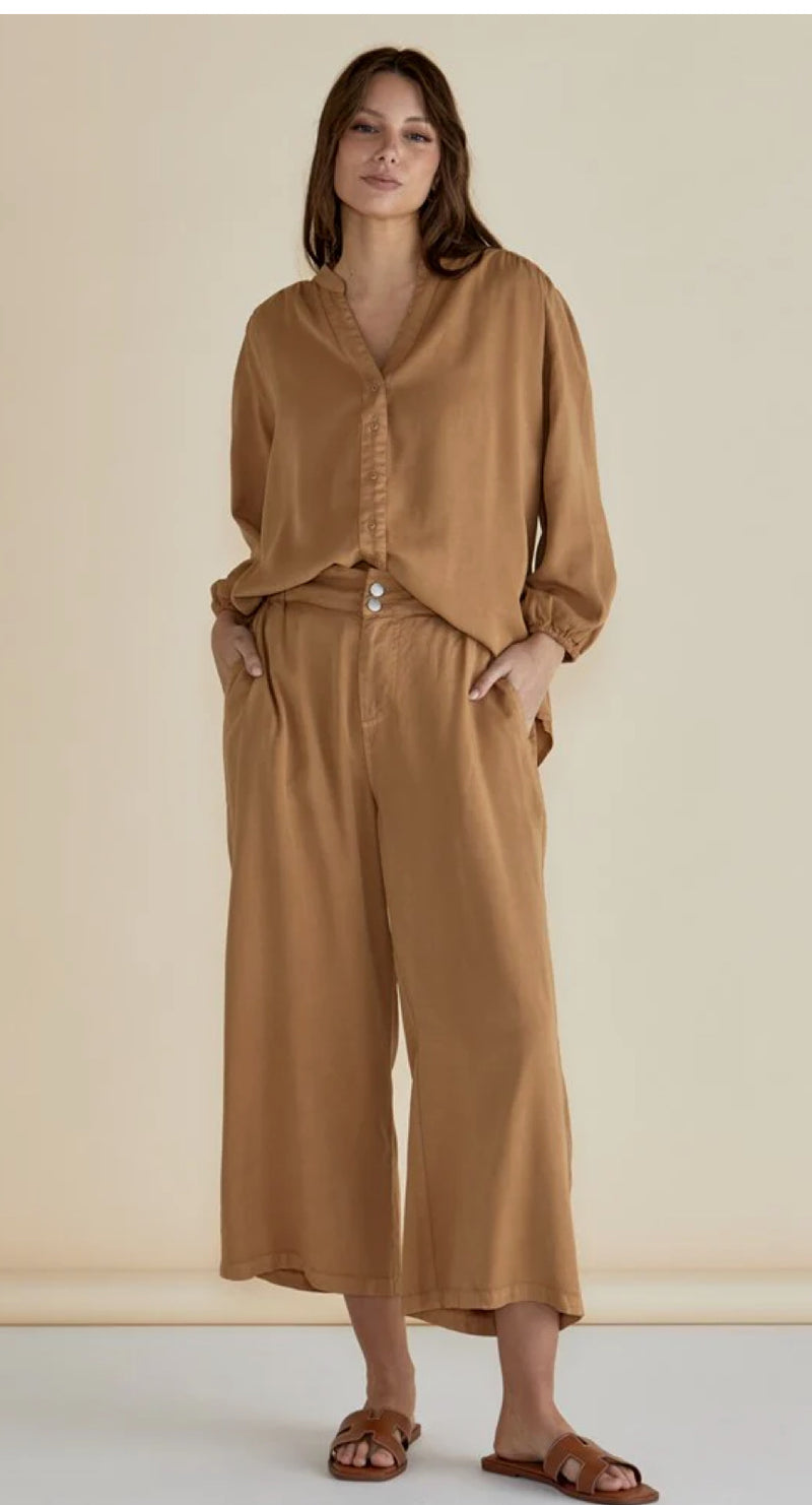 London Lyocell Blouse - Tan